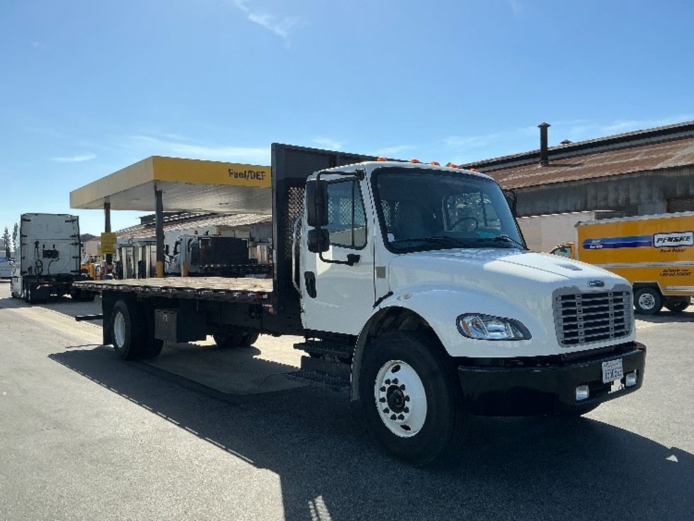 Flatbed Truck-Light and Medium Duty Trucks-Freightliner-2019-M2-Torrance-CA-124,169\n\t\tmiles-$ 47,000 - Image 1