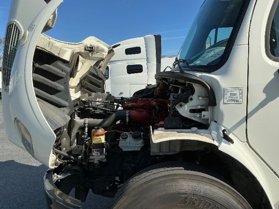 Flatbed Truck-Light and Medium Duty Trucks-Freightliner-2019-M2-Torrance-CA-124,169\n\t\tmiles-$ 47,000 - Image 24