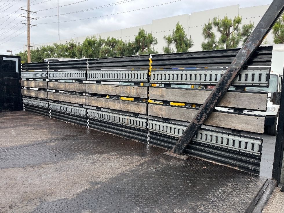 Flatbed Truck-Light and Medium Duty Trucks-Freightliner-2019-M2-Torrance-CA-141,249\n\t\tmiles-$ 43,250 - Image 12