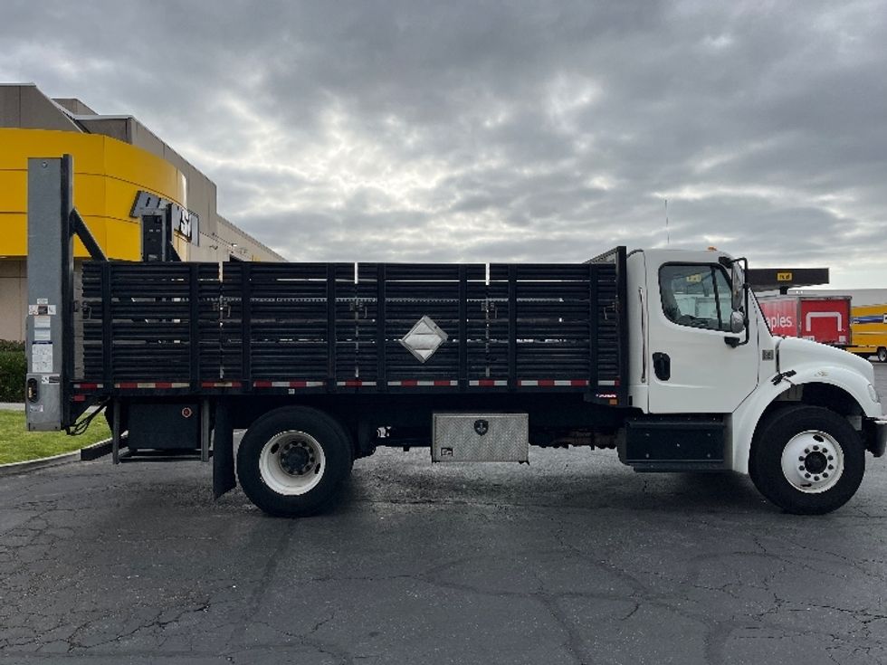 Flatbed Truck-Light and Medium Duty Trucks-Freightliner-2019-M2-Torrance-CA-141,249\n\t\tmiles-$ 43,250 - Image 15