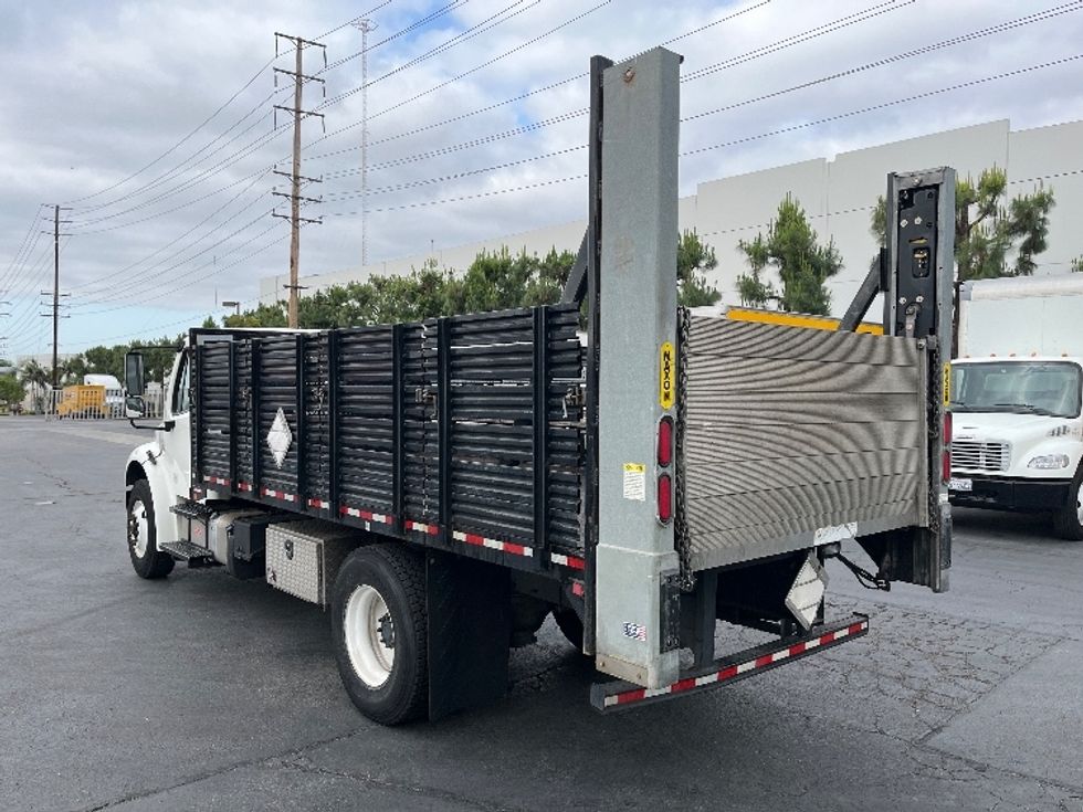 Flatbed Truck-Light and Medium Duty Trucks-Freightliner-2019-M2-Torrance-CA-141,249\n\t\tmiles-$ 43,250 - Image 6