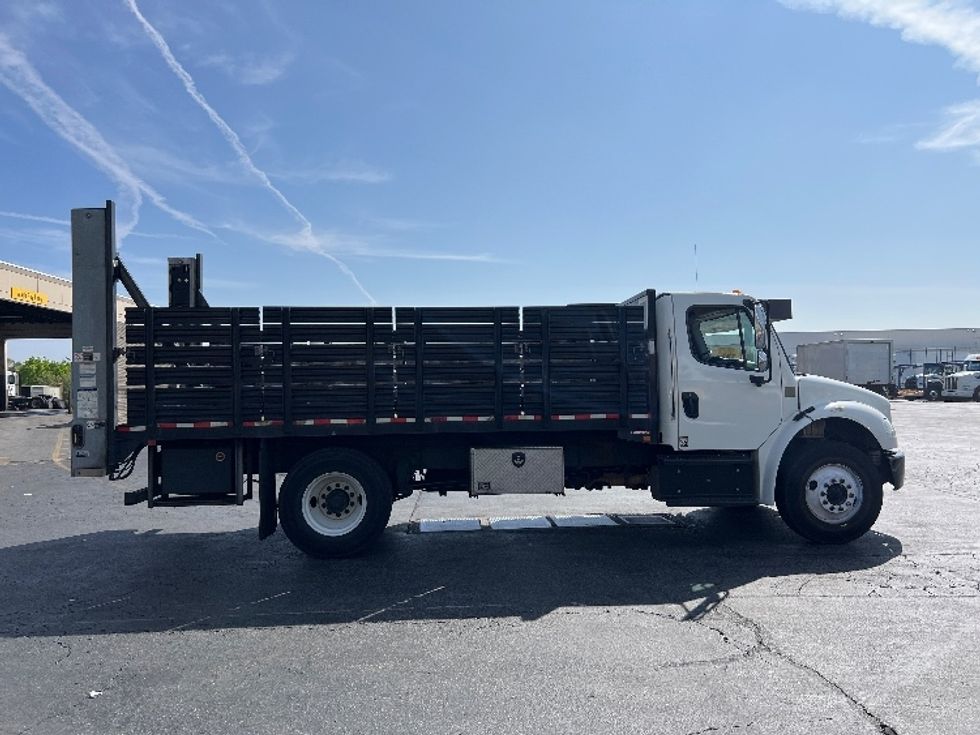 Flatbed Truck-Light and Medium Duty Trucks-Freightliner-2019-M2-Torrance-CA-146,817\n\t\tmiles-$ 40,000 - Image 14