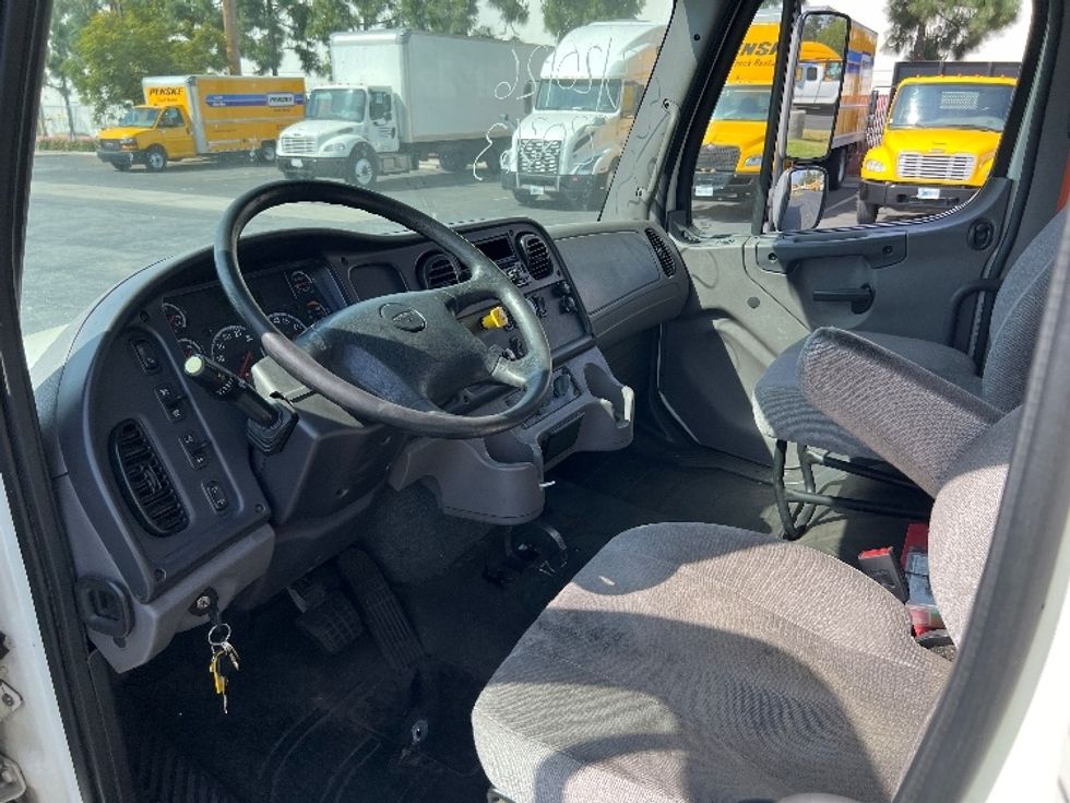 Flatbed Truck-Light and Medium Duty Trucks-Freightliner-2019-M2-Torrance-CA-146,817\n\t\tmiles-$ 40,000 - Image 16