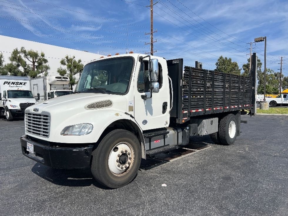 Flatbed Truck-Light and Medium Duty Trucks-Freightliner-2019-M2-Torrance-CA-146,817\n\t\tmiles-$ 40,000 - Image 3