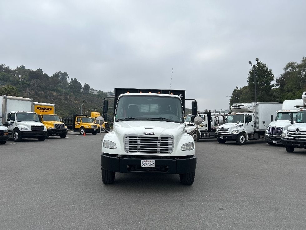 Flatbed Truck-Light and Medium Duty Trucks-Freightliner-2019-M2-Torrance-CA-146,912\n\t\tmiles-$ 50,750 - Image 2