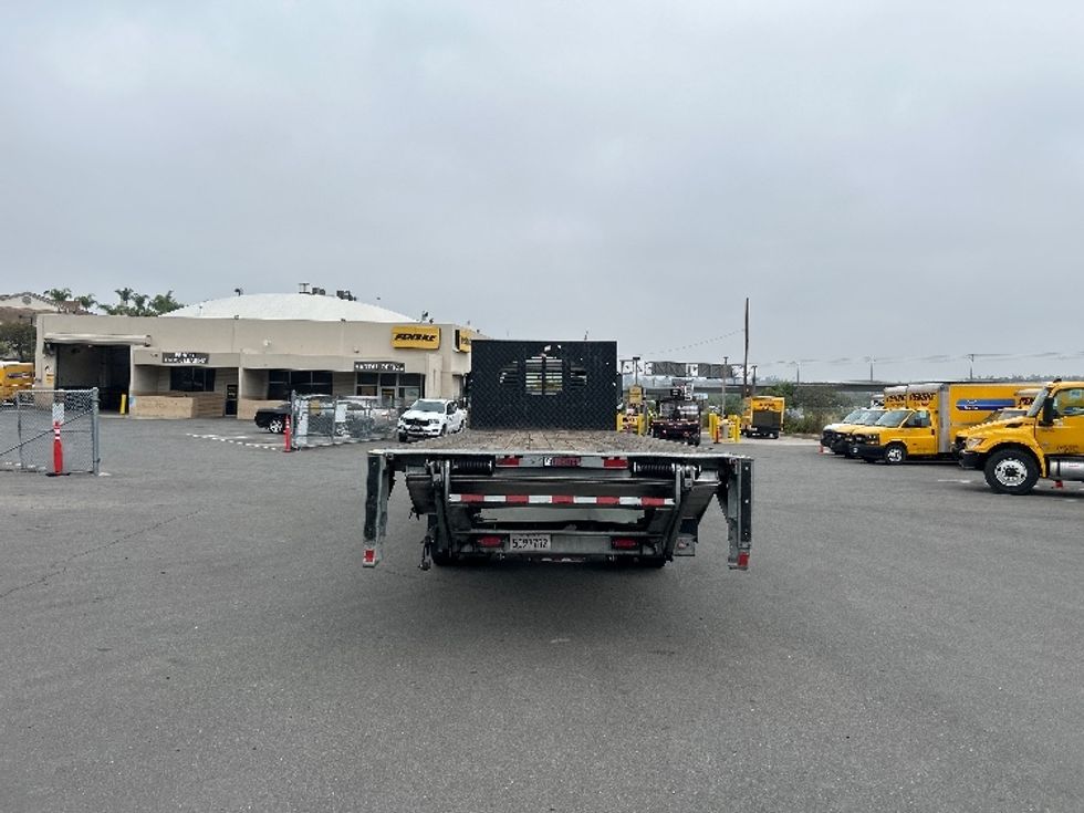 Flatbed Truck-Light and Medium Duty Trucks-Freightliner-2019-M2-Torrance-CA-146,912\n\t\tmiles-$ 50,750 - Image 7