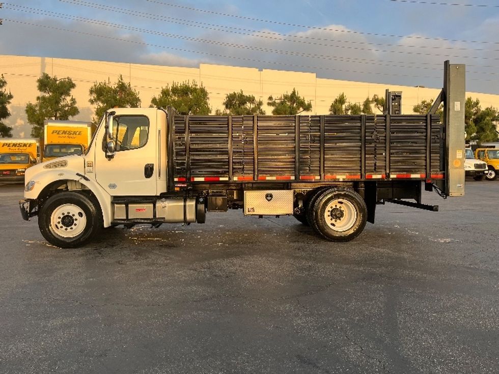 Flatbed Truck-Light and Medium Duty Trucks-Freightliner-2019-M2-Torrance-CA-151,567\n\t\tmiles-$ 39,500 - Image 4