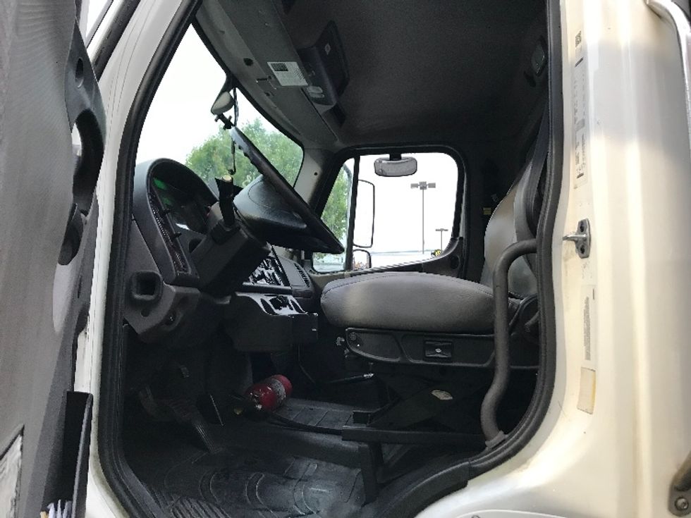 Flatbed Truck-Light and Medium Duty Trucks-Freightliner-2019-M2-Torrance-CA-151,832\n\t\tmiles-$ 58,000 - Image 17