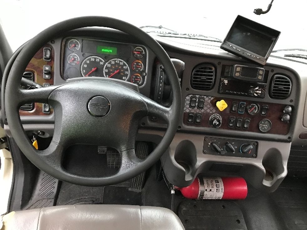 Flatbed Truck-Light and Medium Duty Trucks-Freightliner-2019-M2-Torrance-CA-151,832\n\t\tmiles-$ 58,000 - Image 18