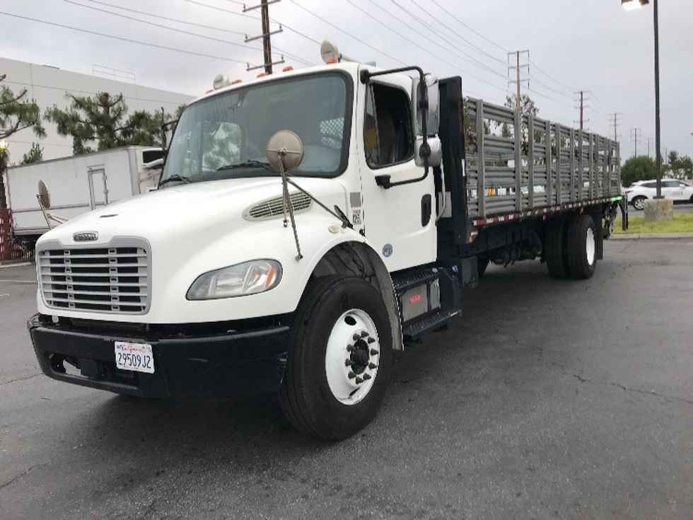 Flatbed Truck-Light and Medium Duty Trucks-Freightliner-2019-M2-Torrance-CA-151,832\n\t\tmiles-$ 58,000 - Image 3