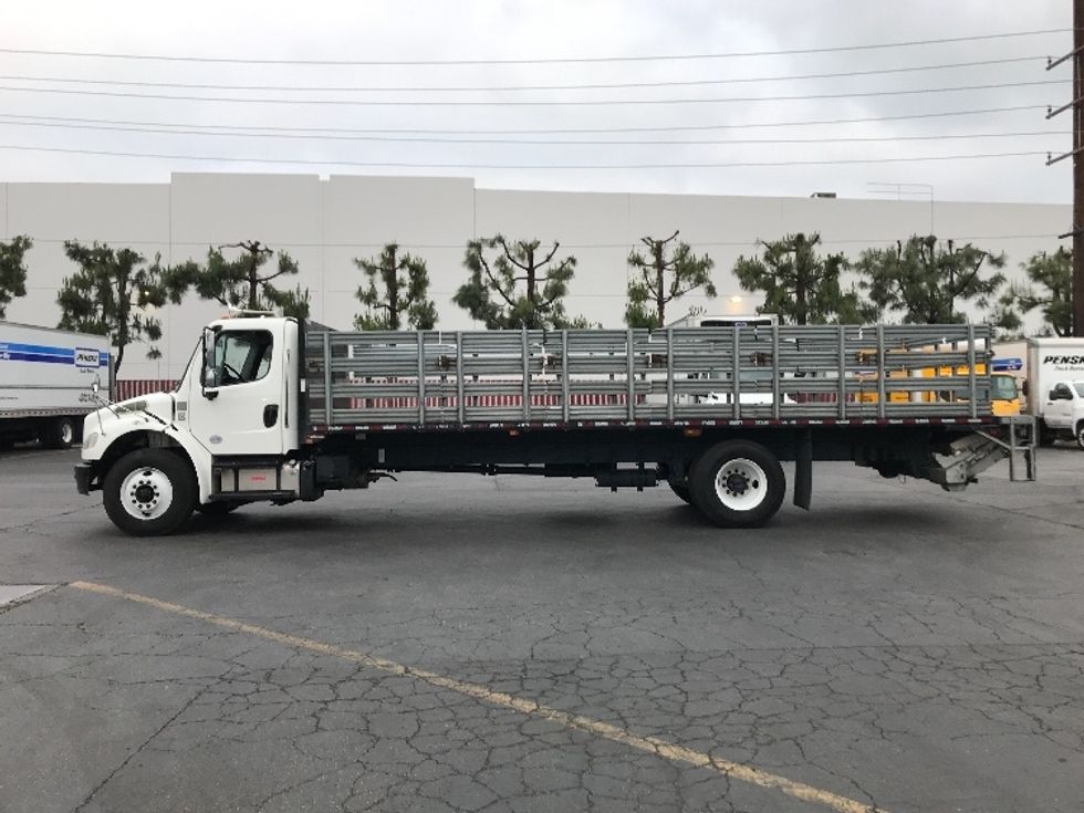 Flatbed Truck-Light and Medium Duty Trucks-Freightliner-2019-M2-Torrance-CA-151,832\n\t\tmiles-$ 58,000 - Image 4