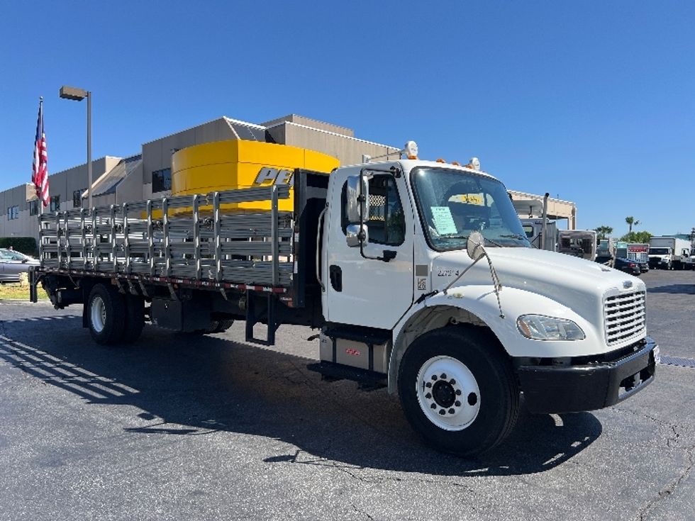 Flatbed Truck-Light and Medium Duty Trucks-Freightliner-2019-M2-Torrance-CA-157,858\n\t\tmiles-$ 50,750 - Image 1