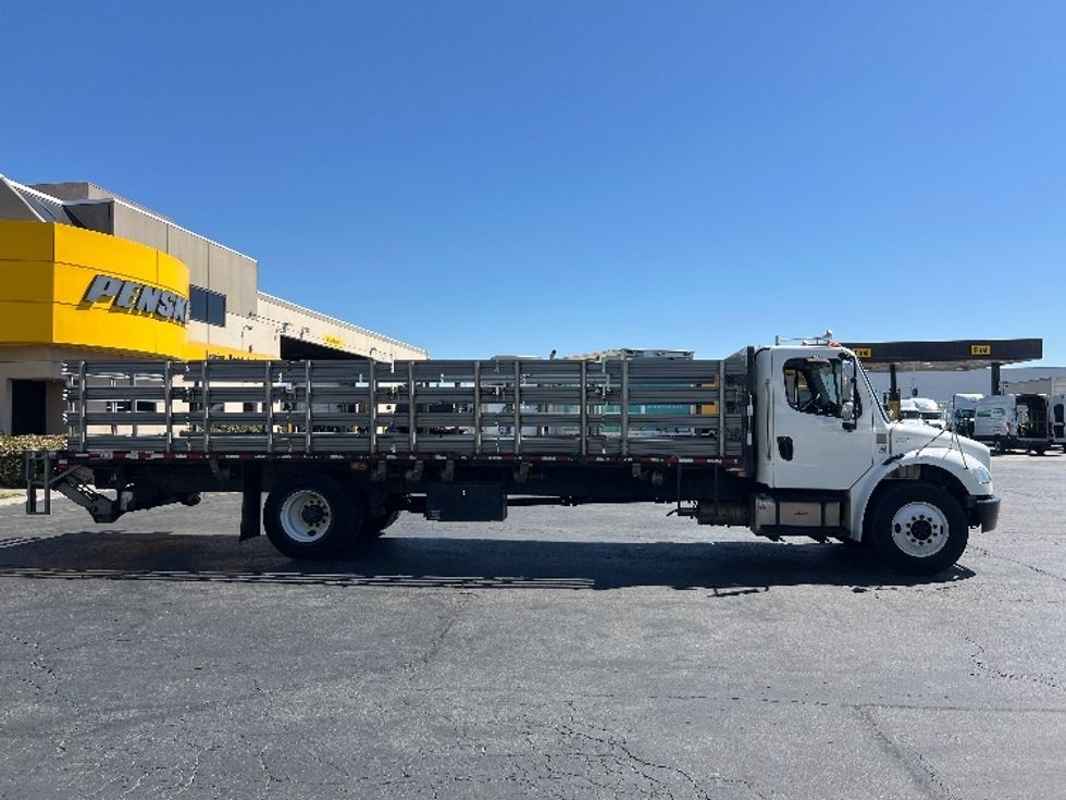 Flatbed Truck-Light and Medium Duty Trucks-Freightliner-2019-M2-Torrance-CA-157,858\n\t\tmiles-$ 50,750 - Image 13