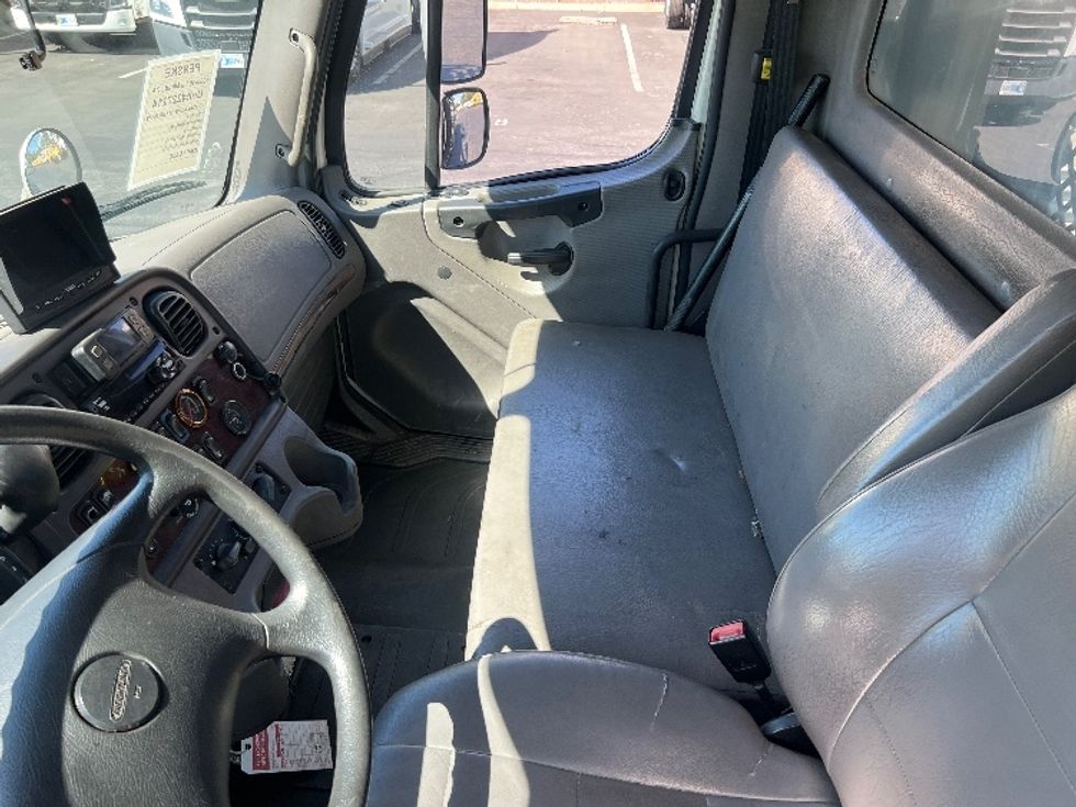 Flatbed Truck-Light and Medium Duty Trucks-Freightliner-2019-M2-Torrance-CA-157,858\n\t\tmiles-$ 50,750 - Image 17