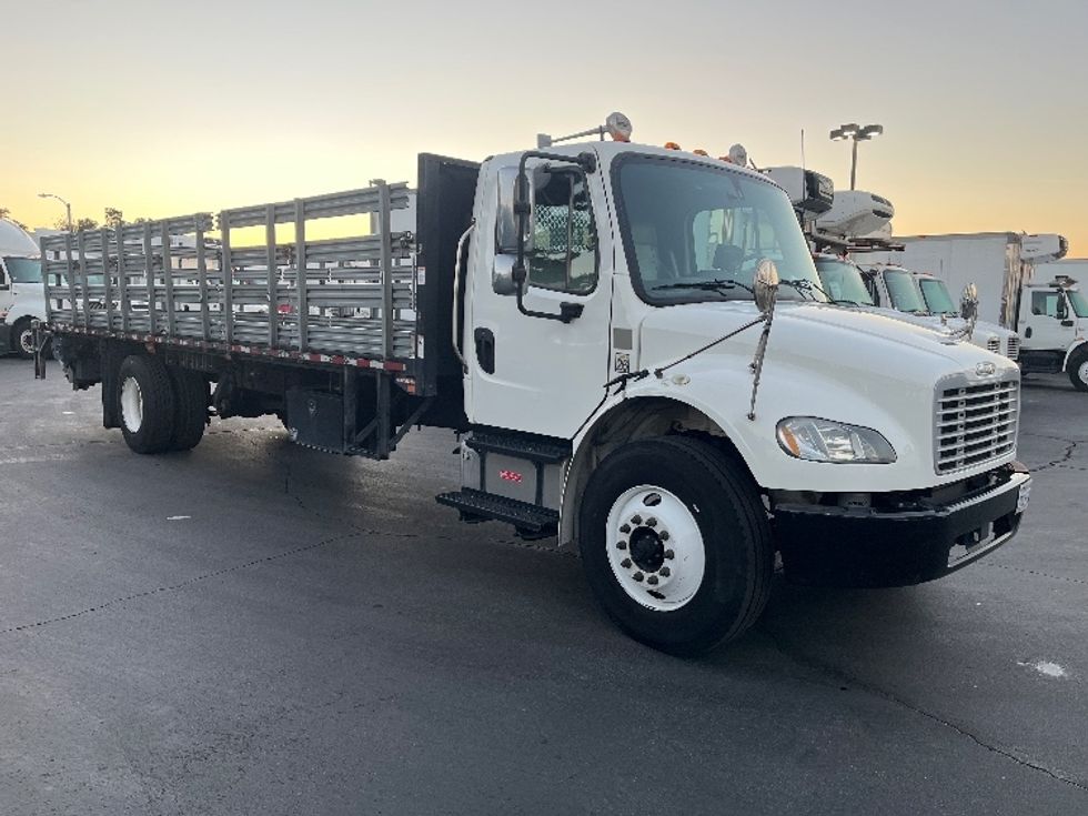 Flatbed Truck-Light and Medium Duty Trucks-Freightliner-2019-M2-Torrance-CA-159,333\n\t\tmiles-$ 51,500 - Image 1
