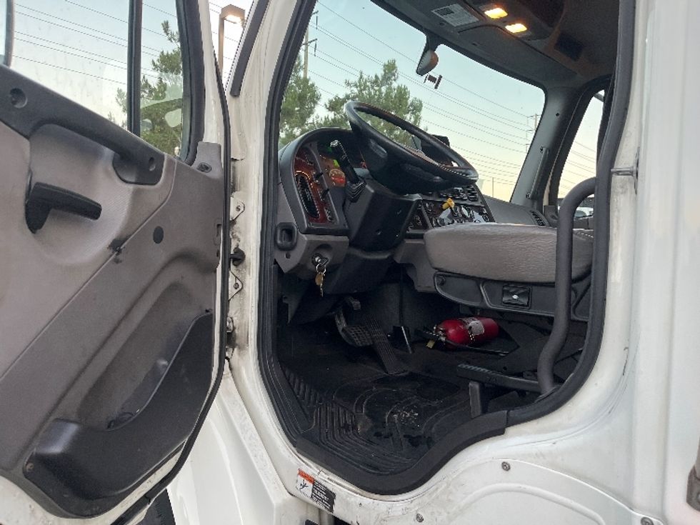 Flatbed Truck-Light and Medium Duty Trucks-Freightliner-2019-M2-Torrance-CA-159,333\n\t\tmiles-$ 51,500 - Image 15