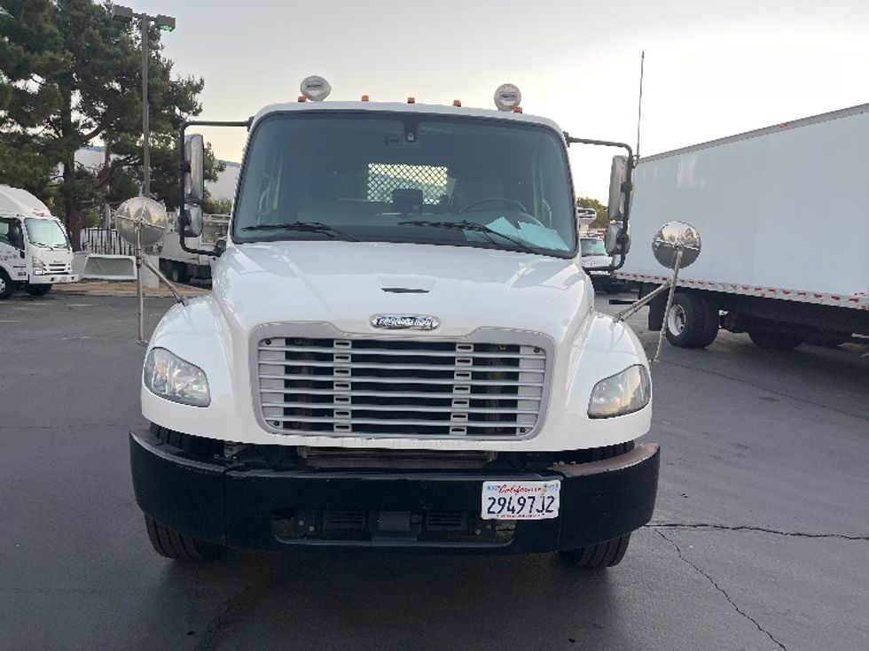 Flatbed Truck-Light and Medium Duty Trucks-Freightliner-2019-M2-Torrance-CA-159,333\n\t\tmiles-$ 51,500 - Image 2