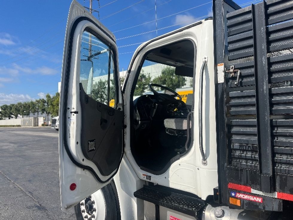 Flatbed Truck-Light and Medium Duty Trucks-Freightliner-2019-M2-Torrance-CA-162,690\n\t\tmiles-$ 40,500 - Image 16