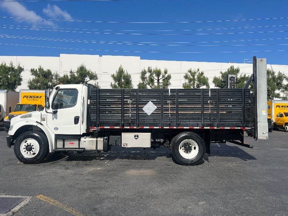 Flatbed Truck-Light and Medium Duty Trucks-Freightliner-2019-M2-Torrance-CA-162,690\n\t\tmiles-$ 40,500 - Image 4