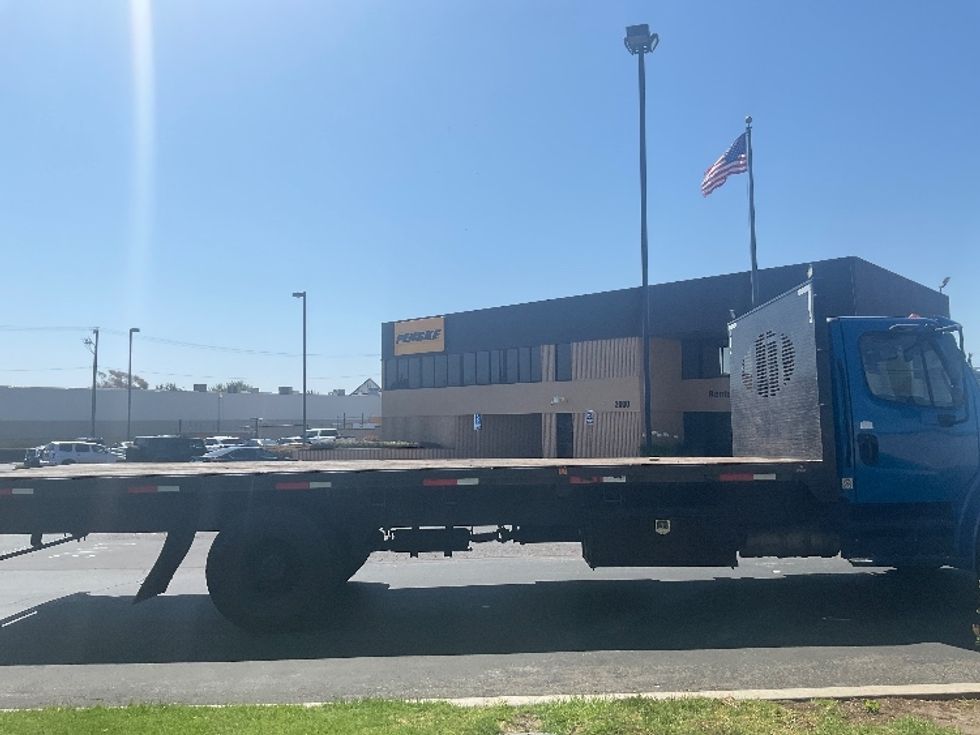 Flatbed Truck-Light and Medium Duty Trucks-Freightliner-2019-M2-Torrance-CA-177,811\n\t\tmiles-$ 40,750 - Image 12