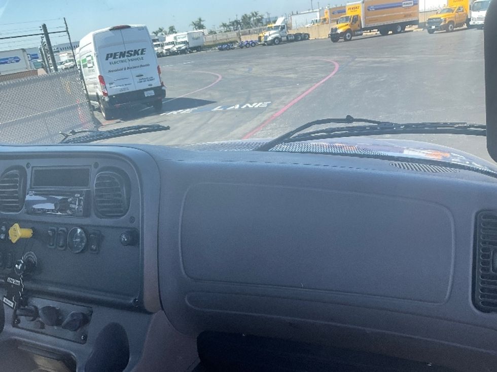 Flatbed Truck-Light and Medium Duty Trucks-Freightliner-2019-M2-Torrance-CA-177,811\n\t\tmiles-$ 40,750 - Image 18