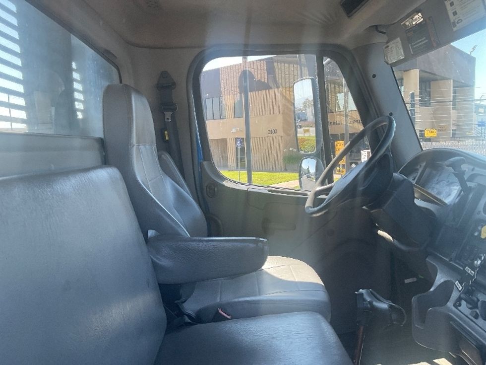 Flatbed Truck-Light and Medium Duty Trucks-Freightliner-2019-M2-Torrance-CA-177,811\n\t\tmiles-$ 40,750 - Image 19