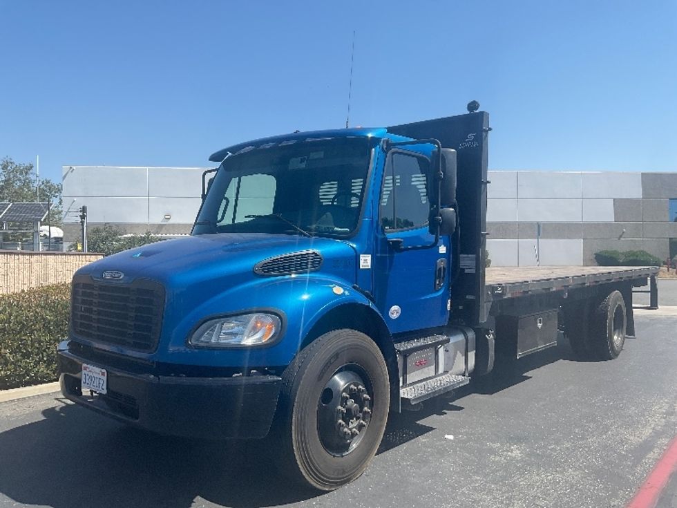 Flatbed Truck-Light and Medium Duty Trucks-Freightliner-2019-M2-Torrance-CA-177,811\n\t\tmiles-$ 40,750 - Image 3