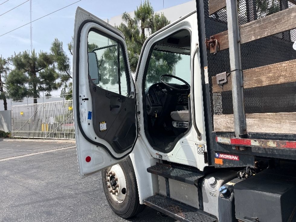 Flatbed Truck-Light and Medium Duty Trucks-Freightliner-2019-M2-Torrance-CA-179,656\n\t\tmiles-$ 35,250 - Image 16