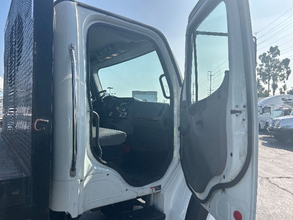 Flatbed Truck-Light and Medium Duty Trucks-Freightliner-2019-M2-Torrance-CA-183,530\n\t\tmiles-$ 49,750 - Image 20