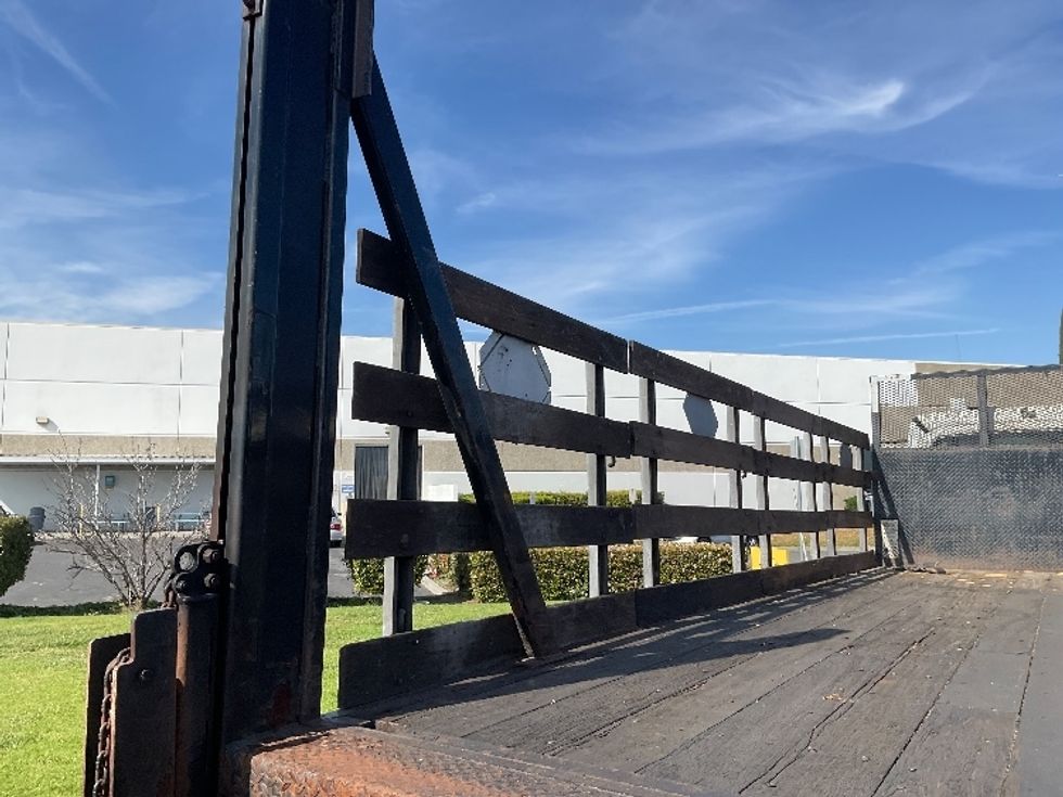 Flatbed Truck-Light and Medium Duty Trucks-Freightliner-2019-M2-Torrance-CA-192,855\n\t\tmiles-$ 33,500 - Image 11