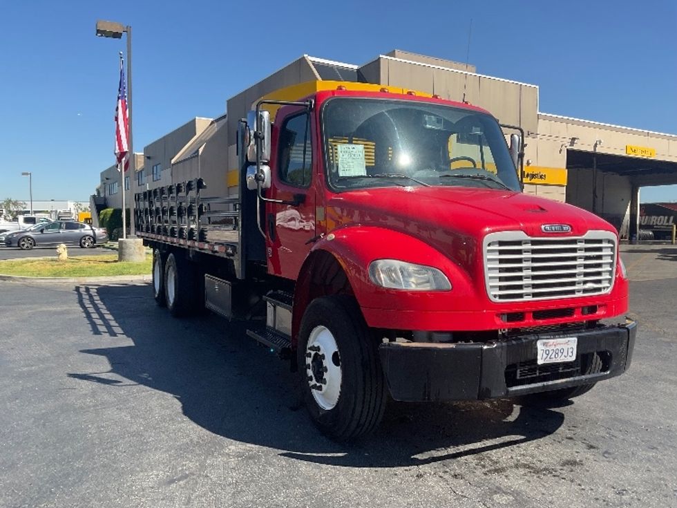 Flatbed Truck-Light and Medium Duty Trucks-Freightliner-2019-M2-Torrance-CA-220,502\n\t\tmiles-$ 50,500 - Image 1
