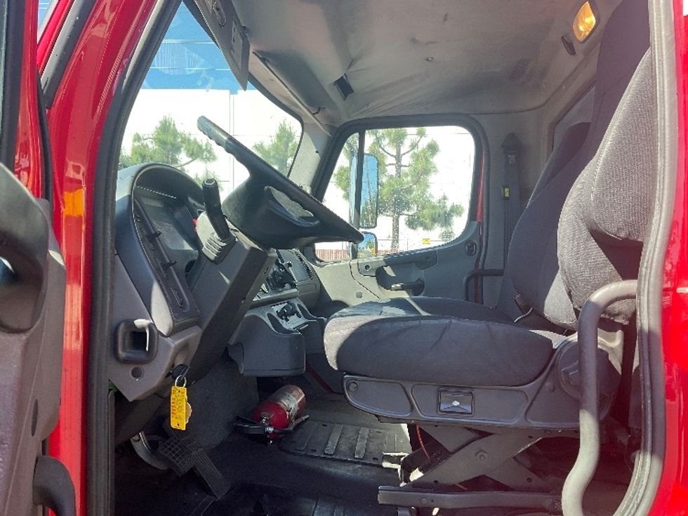 Flatbed Truck-Light and Medium Duty Trucks-Freightliner-2019-M2-Torrance-CA-220,502\n\t\tmiles-$ 50,500 - Image 16