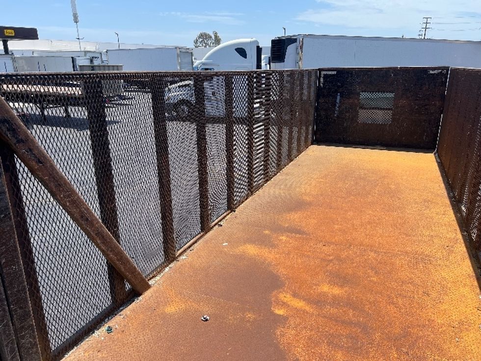 Flatbed Truck-Light and Medium Duty Trucks-Freightliner-2019-M2-Torrance-CA-246,838\n\t\tmiles-$ 39,250 - Image 10