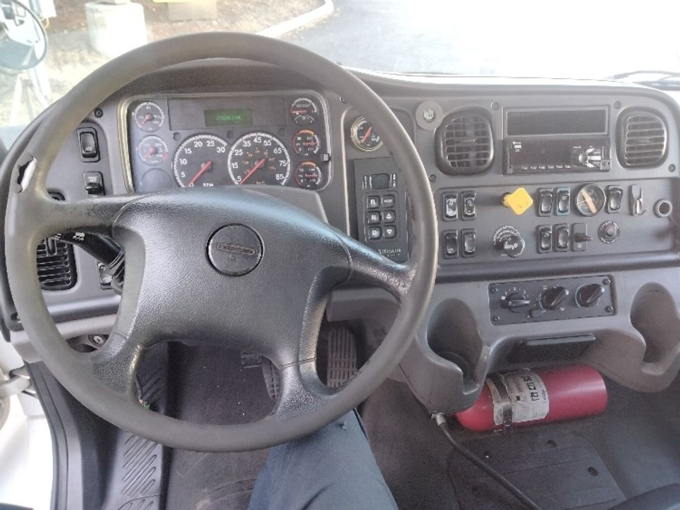 Flatbed Truck-Light and Medium Duty Trucks-Freightliner-2019-M2-Torrance-CA-273,158\n\t\tmiles-$ 51,750 - Image 18