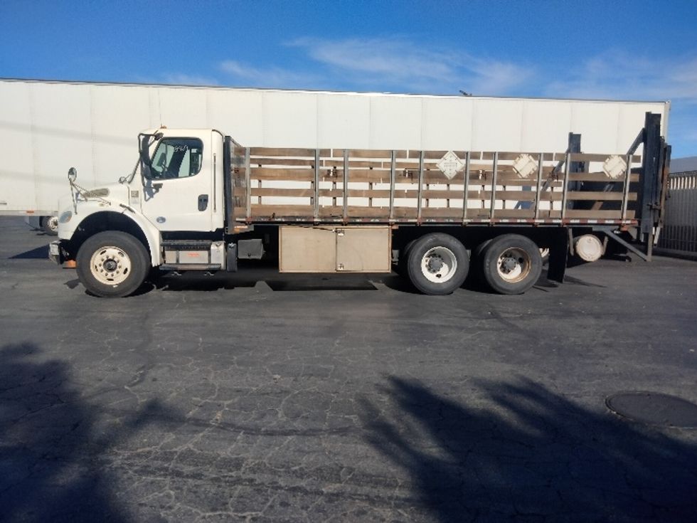 Flatbed Truck-Light and Medium Duty Trucks-Freightliner-2019-M2-Torrance-CA-273,158\n\t\tmiles-$ 51,750 - Image 4