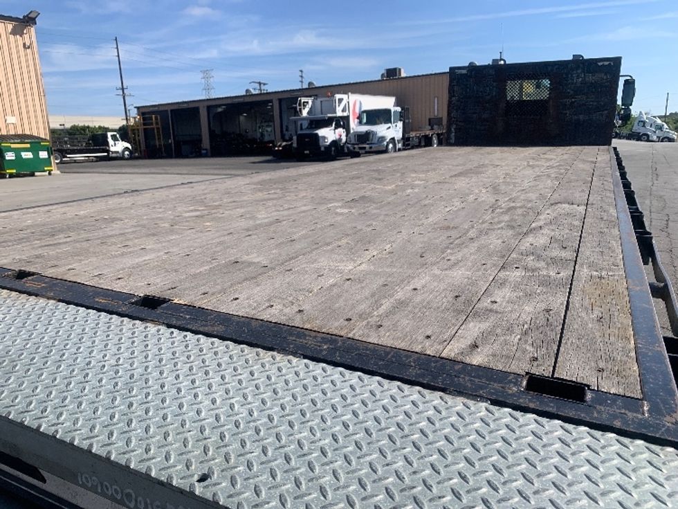 Flatbed Truck-Light and Medium Duty Trucks-Freightliner-2019-M2-Torrance-CA-85,356\n\t\tmiles-$ 47,500 - Image 11