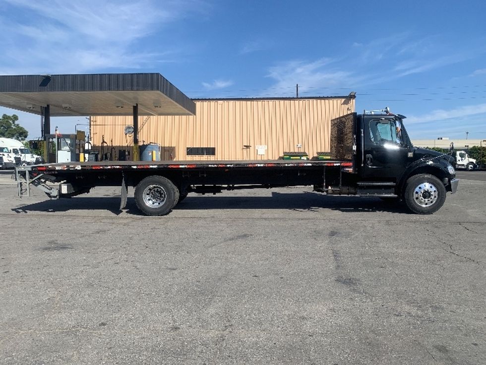 Flatbed Truck-Light and Medium Duty Trucks-Freightliner-2019-M2-Torrance-CA-85,356\n\t\tmiles-$ 47,500 - Image 15