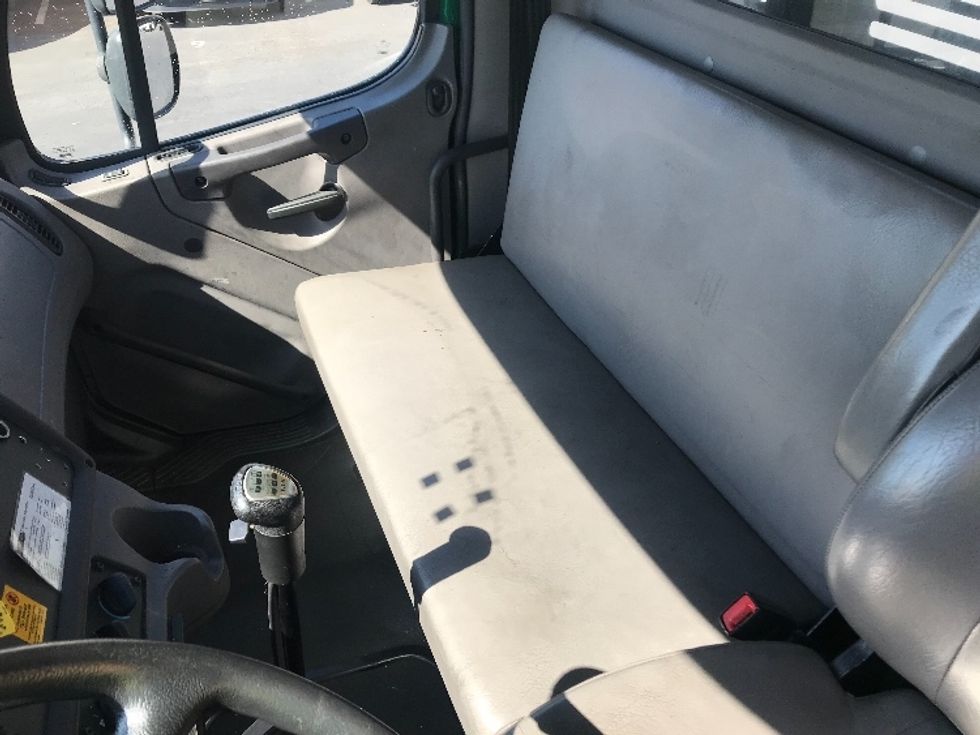 Flatbed Truck-Light and Medium Duty Trucks-Freightliner-2019-M2-Torrance-CA-93,481\n\t\tmiles-$ 71,000 - Image 18