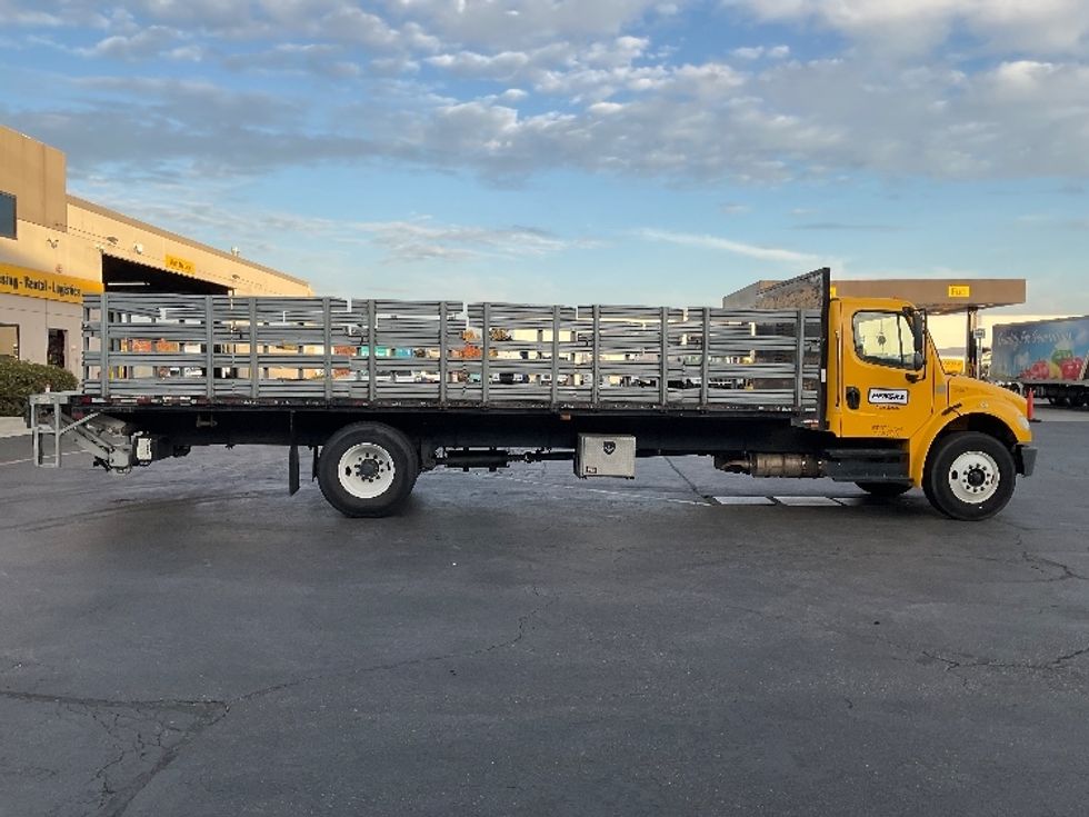 Flatbed Truck-Light and Medium Duty Trucks-Freightliner-2019-M2-Torrance-CA-98,994\n\t\tmiles-$ 67,750 - Image 15