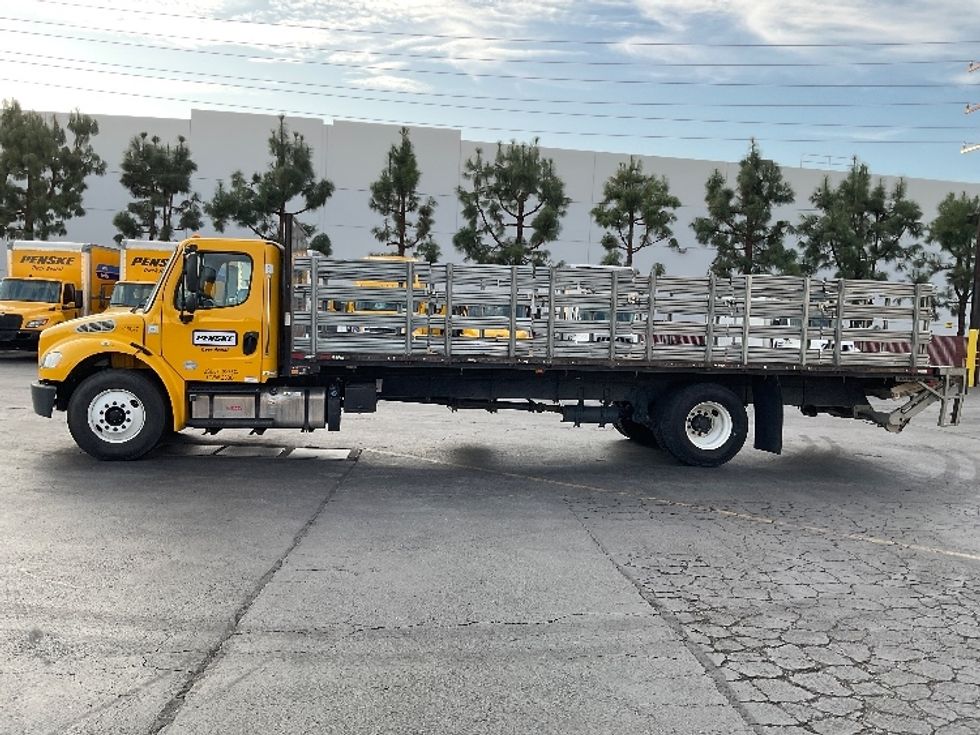 Flatbed Truck-Light and Medium Duty Trucks-Freightliner-2019-M2-Torrance-CA-98,994\n\t\tmiles-$ 67,750 - Image 4