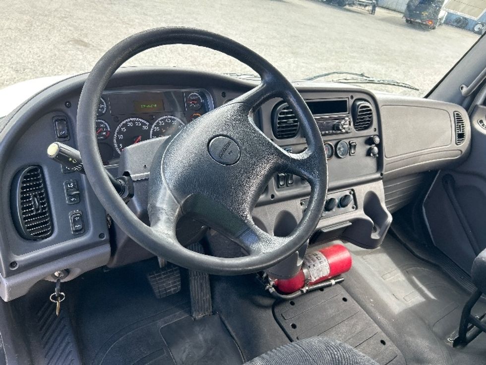 Flatbed Truck-Light and Medium Duty Trucks-Freightliner-2019-M2-Tracy-CA-307,775\n\t\tmiles-$ 42,000 - Image 12