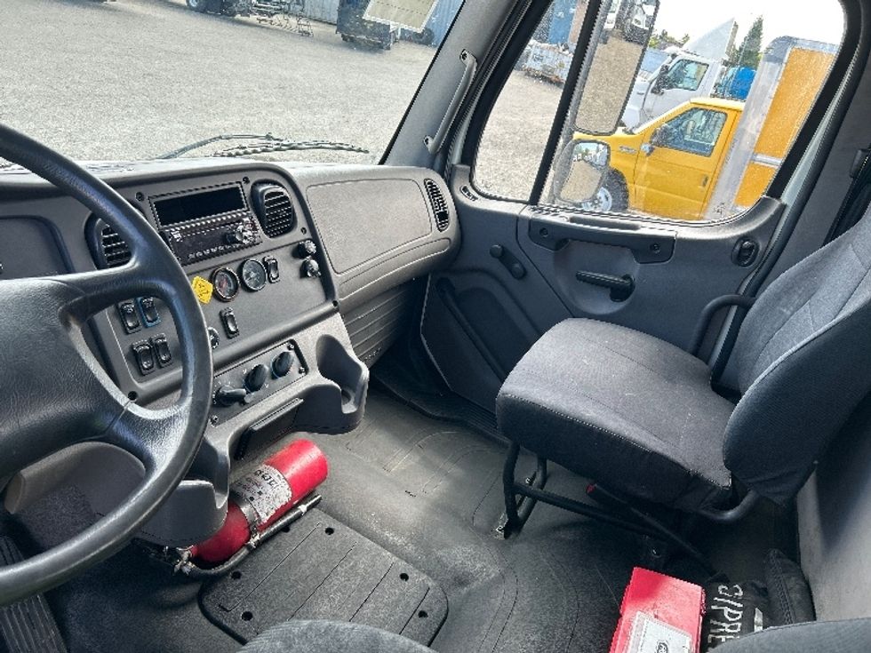 Flatbed Truck-Light and Medium Duty Trucks-Freightliner-2019-M2-Tracy-CA-307,775\n\t\tmiles-$ 42,000 - Image 14