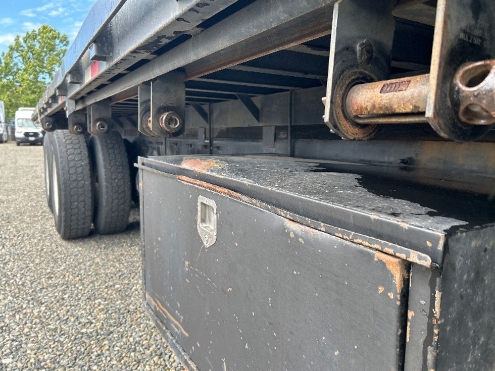 Flatbed Truck-Light and Medium Duty Trucks-Freightliner-2019-M2-Tracy-CA-307,775\n\t\tmiles-$ 42,000 - Image 9