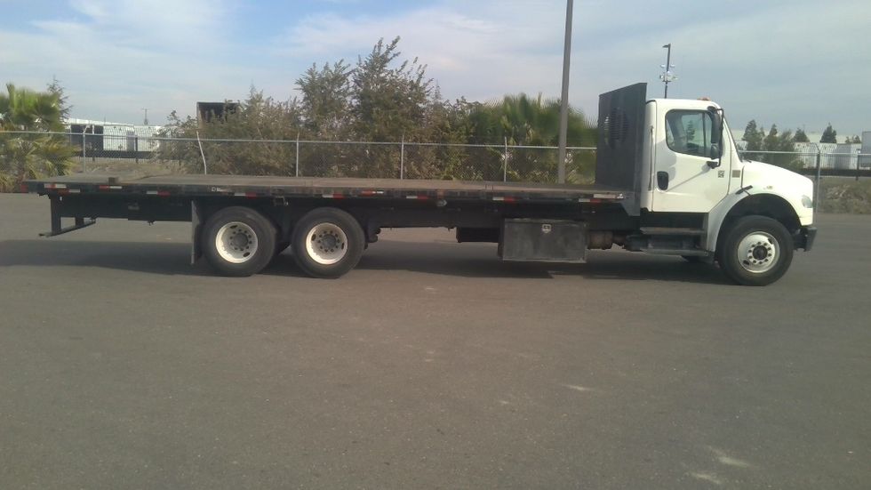 Flatbed Truck-Light and Medium Duty Trucks-Freightliner-2019-M2-Tracy-CA-307,775\n\t\tmiles-$ 43,250 - Image 10