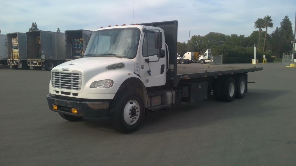 Flatbed Truck-Light and Medium Duty Trucks-Freightliner-2019-M2-Tracy-CA-307,775\n\t\tmiles-$ 43,250 - Image 3