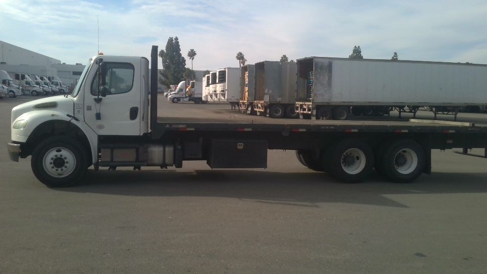 Flatbed Truck-Light and Medium Duty Trucks-Freightliner-2019-M2-Tracy-CA-307,775\n\t\tmiles-$ 43,250 - Image 4