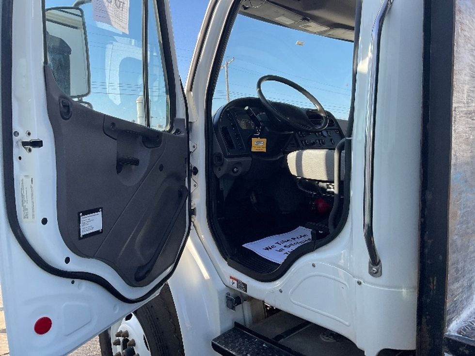 Flatbed Truck-Light and Medium Duty Trucks-Freightliner-2019-M2-Tulsa-OK-160,116\n\t\tmiles-$ 71,000 - Image 12