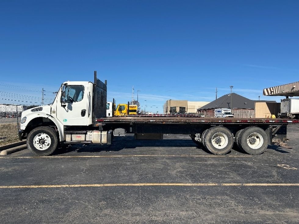 Flatbed Truck-Light and Medium Duty Trucks-Freightliner-2019-M2-Tulsa-OK-160,116\n\t\tmiles-$ 71,000 - Image 4
