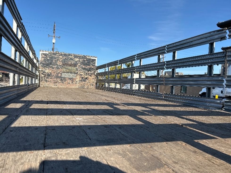 Flatbed Truck-Light and Medium Duty Trucks-Freightliner-2019-M2-Ventura-CA-162,952\n\t\tmiles-$ 61,500 - Image 11