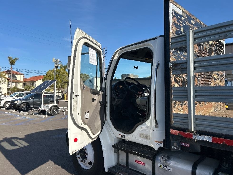 Flatbed Truck-Light and Medium Duty Trucks-Freightliner-2019-M2-Ventura-CA-162,952\n\t\tmiles-$ 61,500 - Image 15